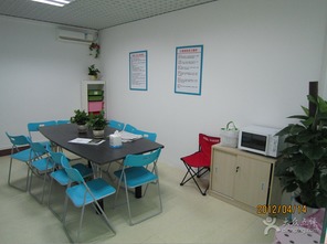 匯愛家庭服務(wù) 打造溫馨家園的專業(yè)守護(hù)者